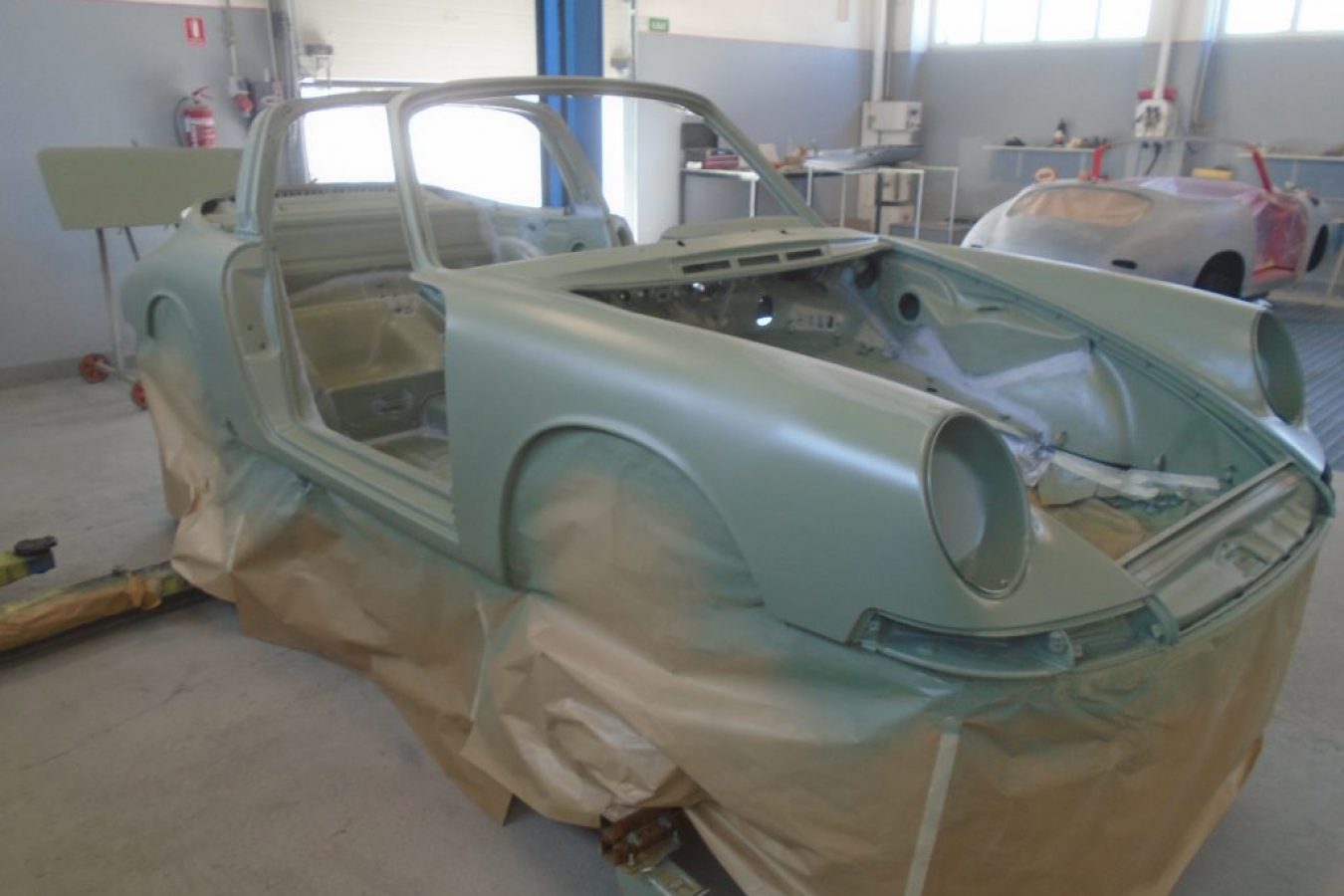 Lackierung einer Porsche Karosserie