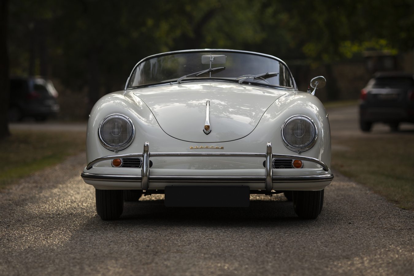 Weißer Porsche 356 Speedster von Vehicle Experts