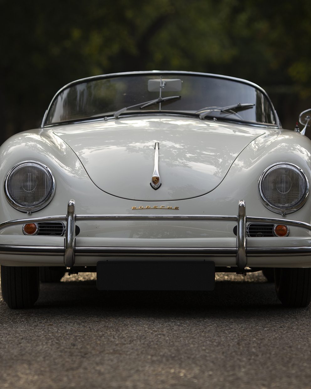 Weißer Porsche 356 Speedster von Vehicle Experts