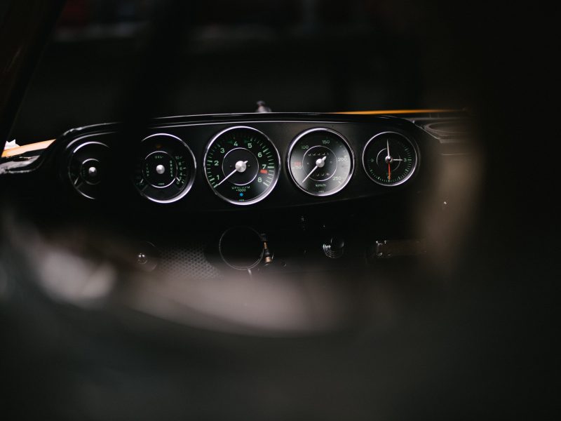 Ziffernblätter eines Porsche