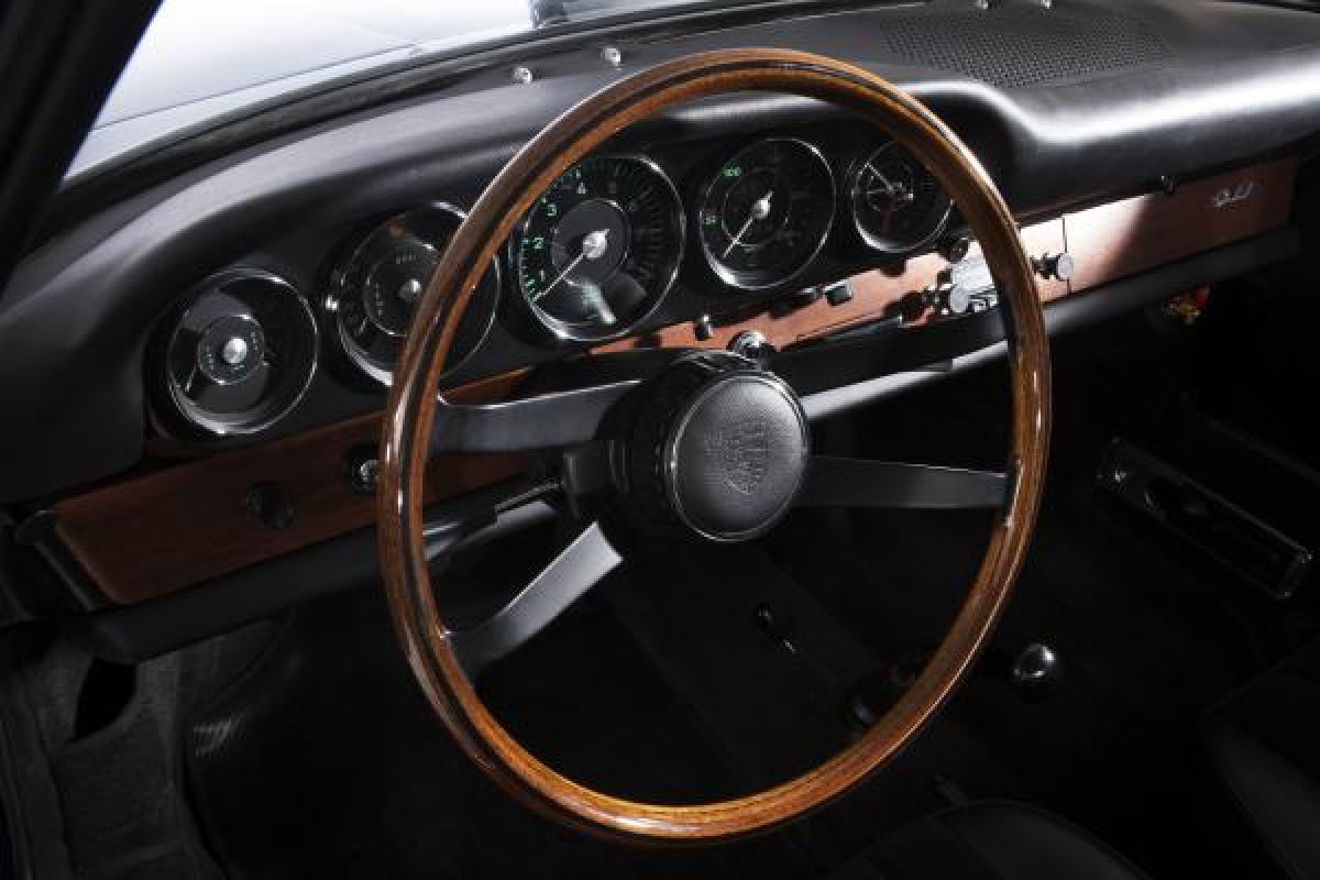 Lenkrad eines Porsche 911