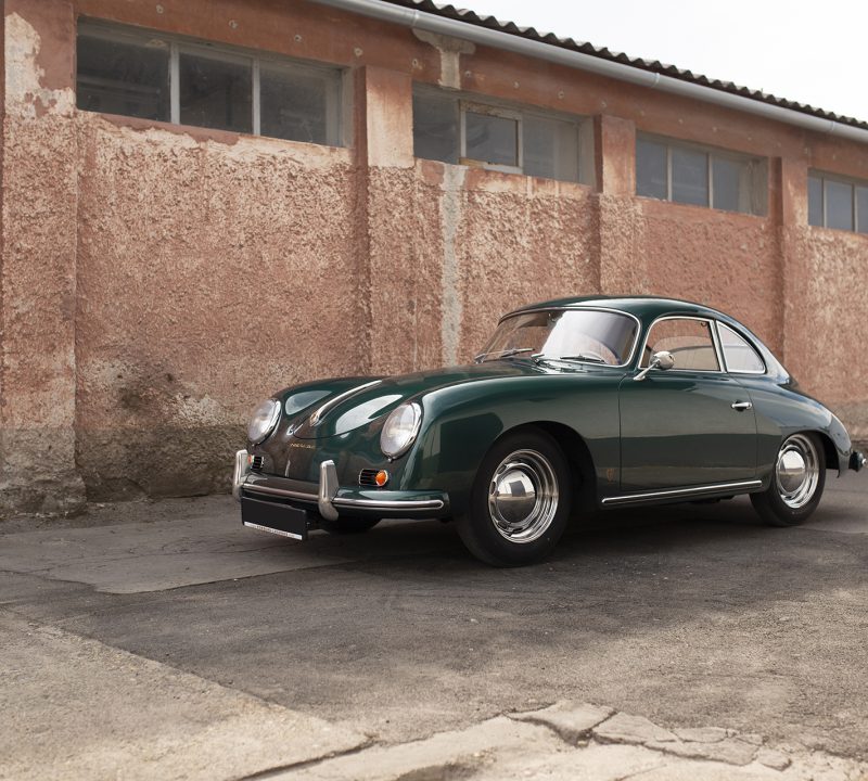 Lagogrüner Porsche 356