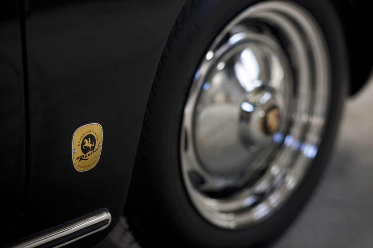 Porsche 356 BT6 Cabrio in Schwarz Reifen