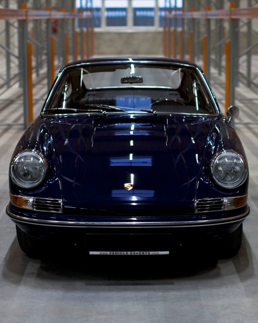 Porsche 911 SWB in Baliblau von vorne