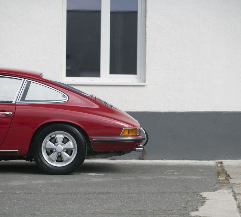 Roter Porsche 911S von Vehicle Experts