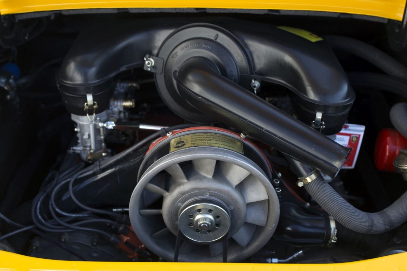 Motor eines Porsche 911S Targa