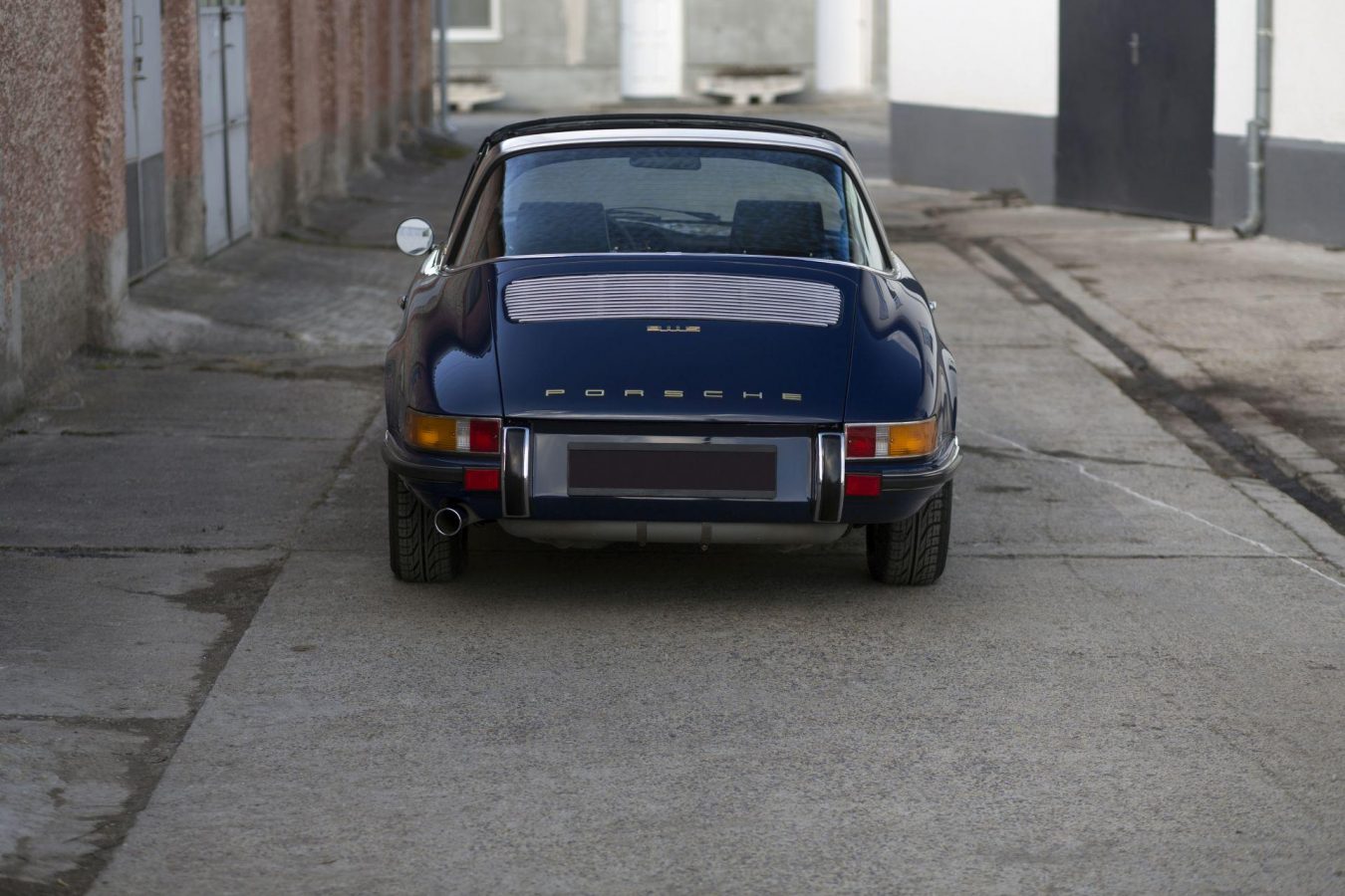 Porsche 911S Targa 41