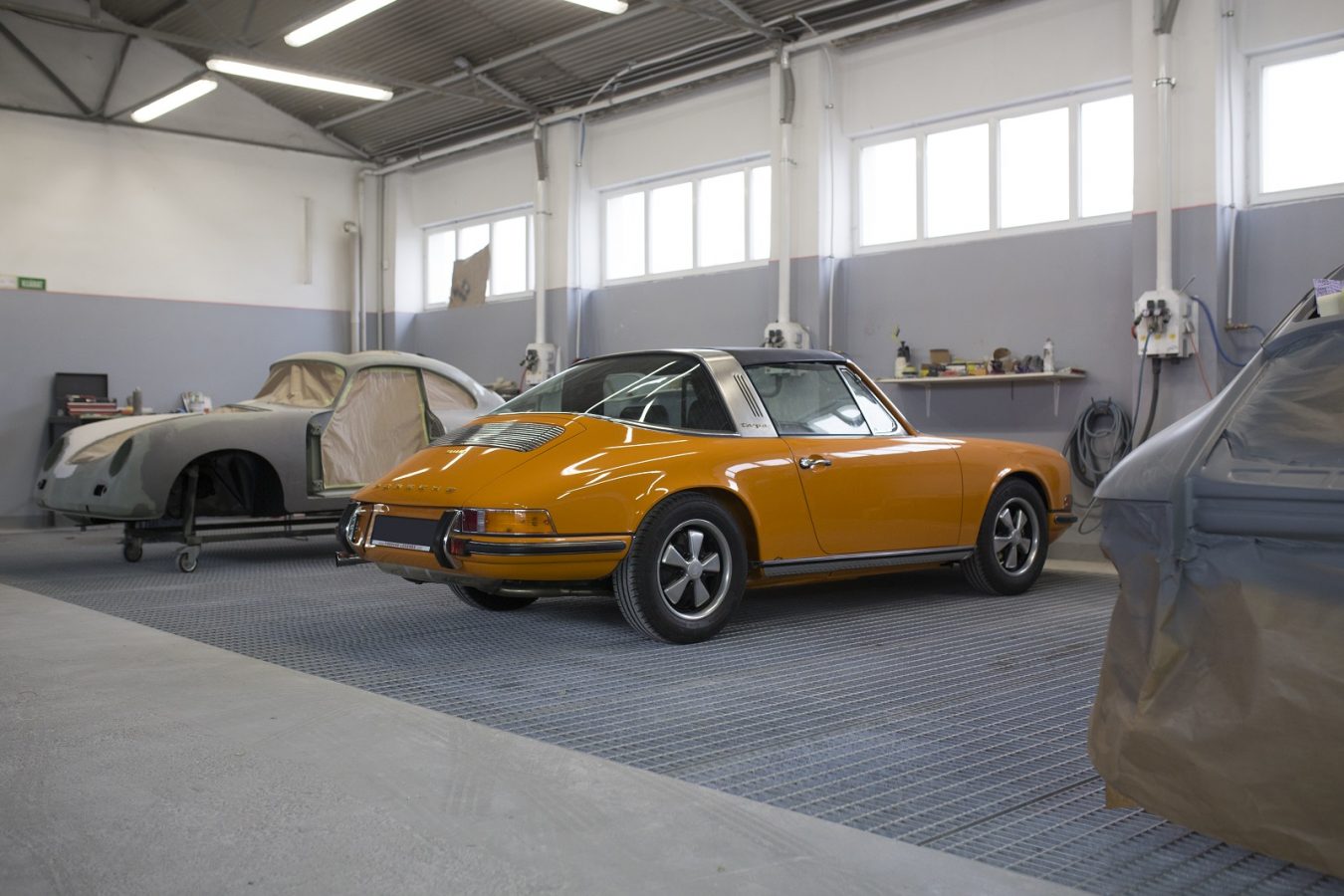 Porsche 911S Targa 5