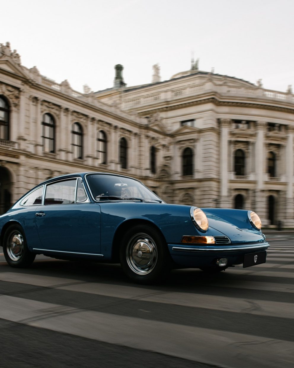 Blauer Porsche