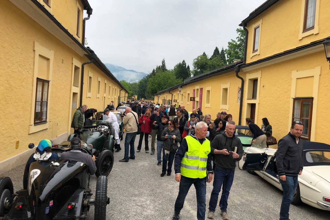 Und langsam wirds voll am Schloss Hellbrunn