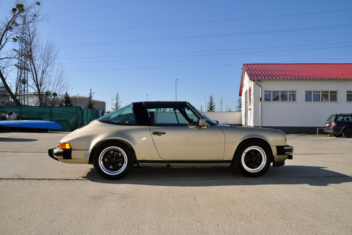 Hellbronze Metallic Porsche 2