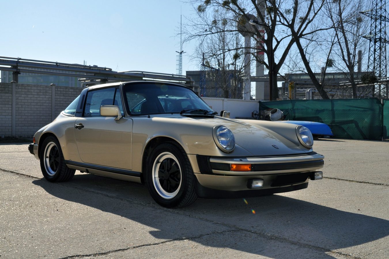 Hellbronze Metallic Porsche 3