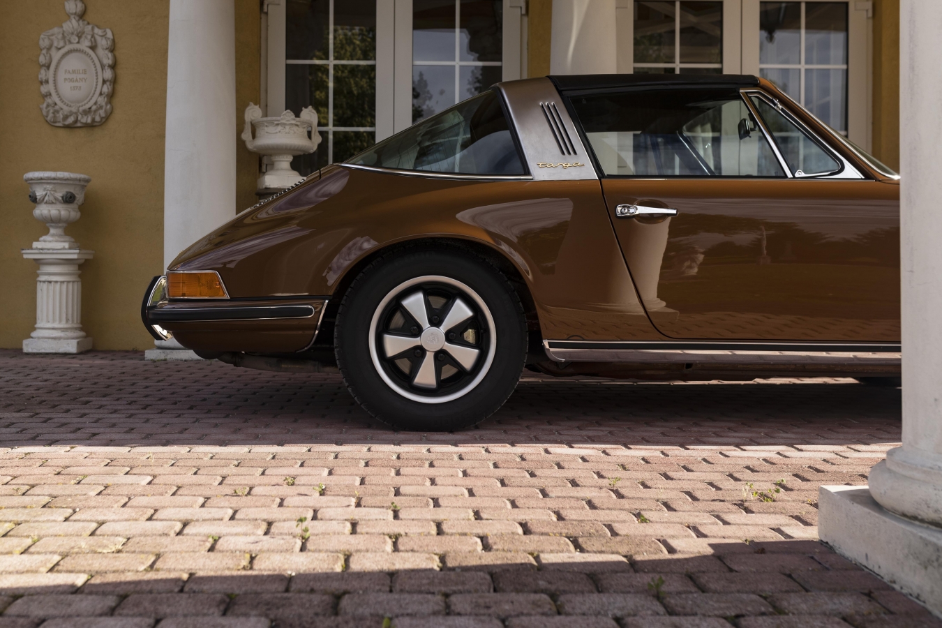 Sepiabraun 911E Targa aus dem Jahr 1969 12
