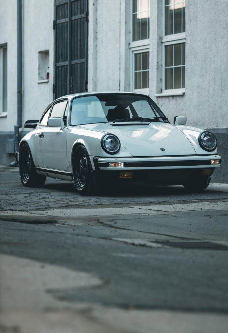 Porsche 911 Carrera 56