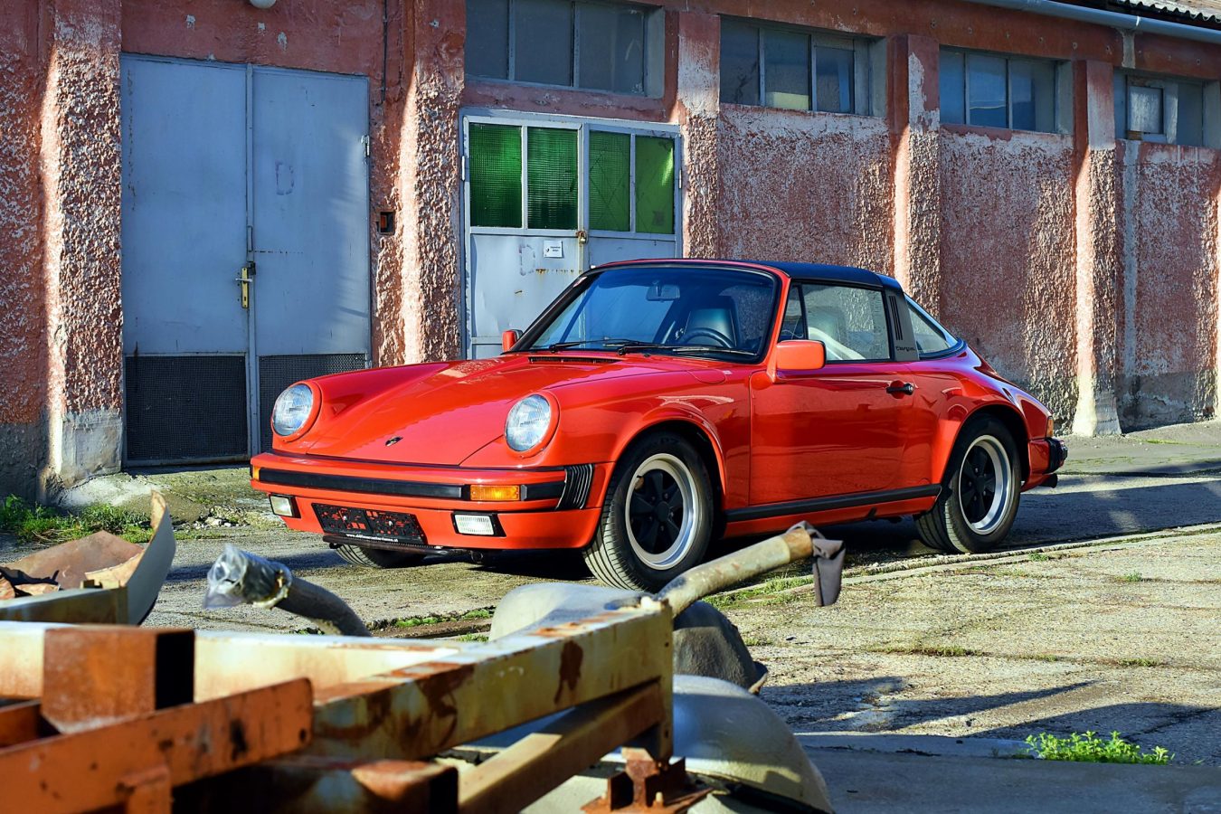Porsche 911 Carrera Targa 1