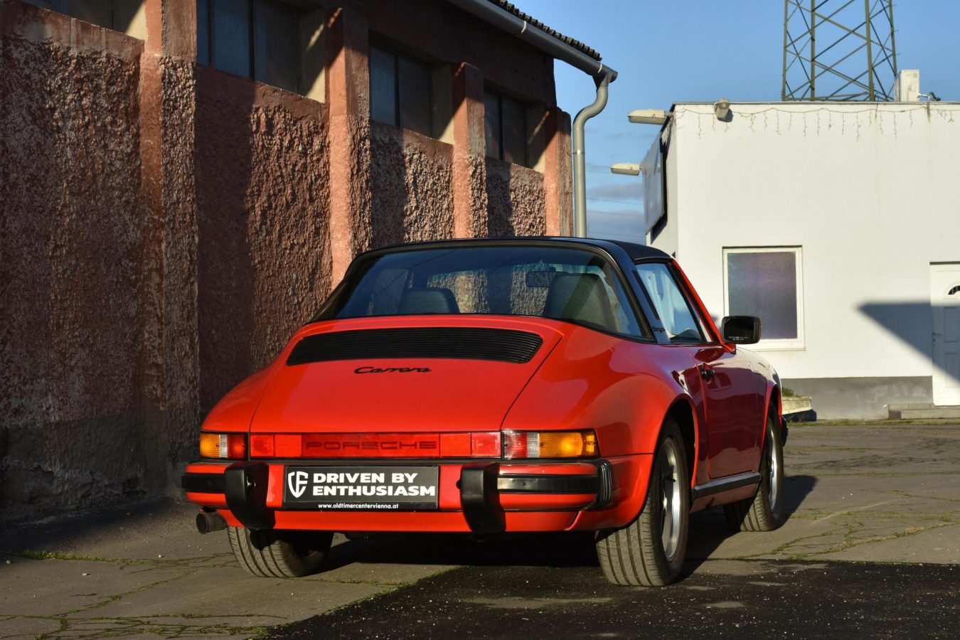 Porsche 911 Carrera Targa 33
