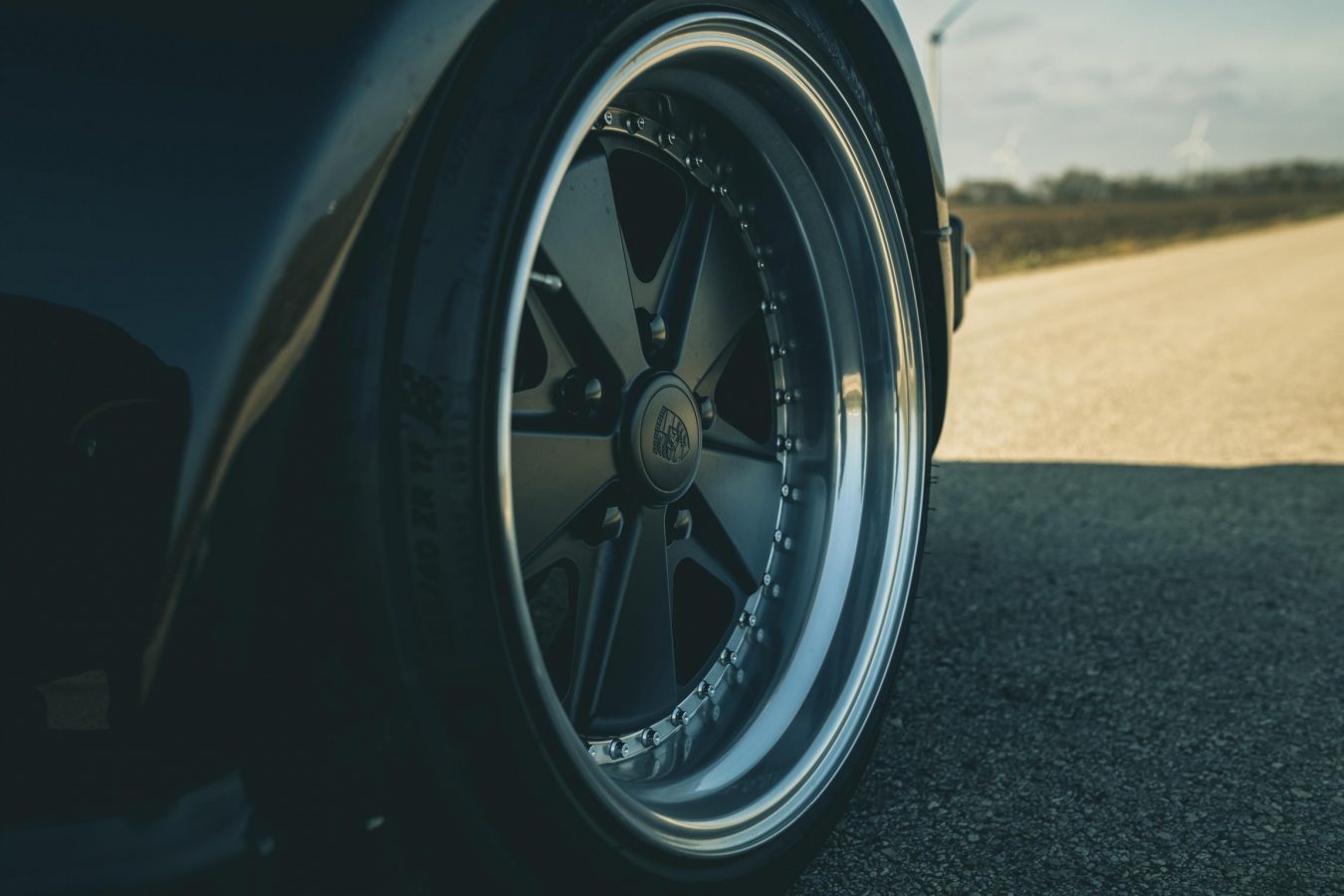 Porsche 911 Turbo LOOK 10
