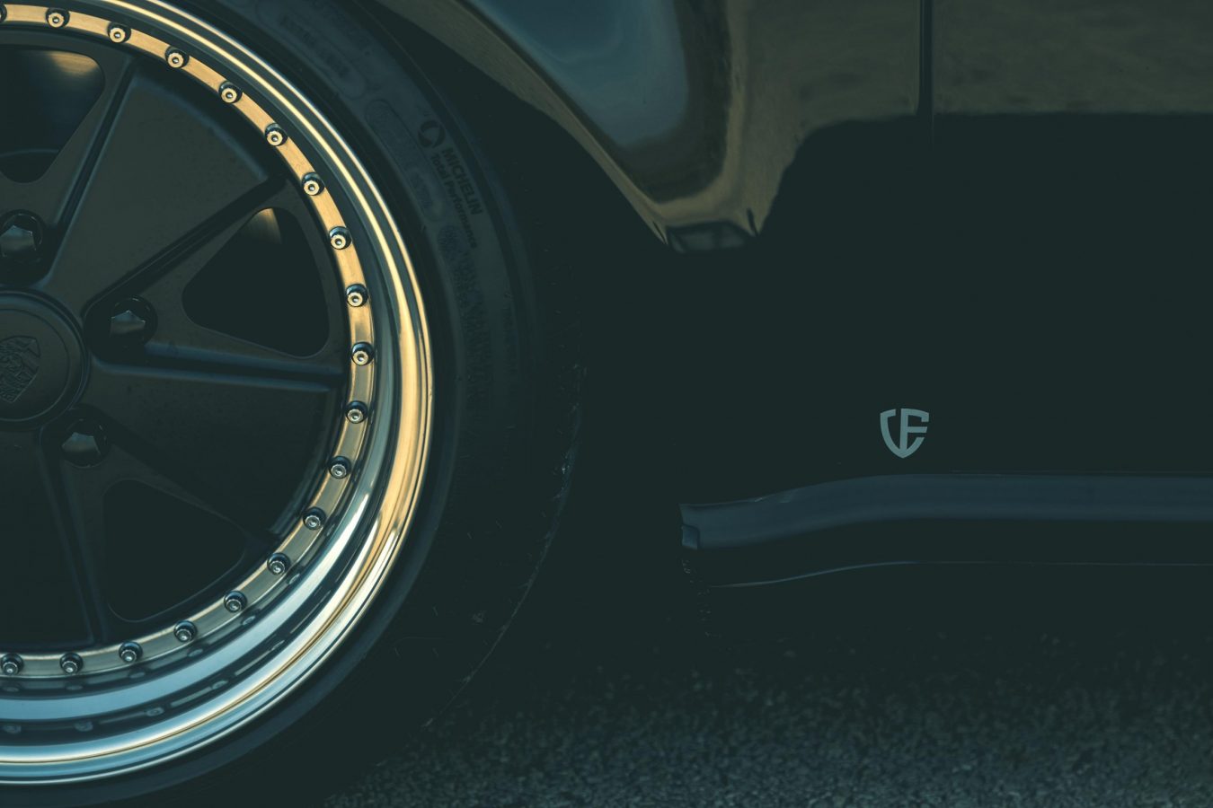 Porsche 911 Turbo LOOK 7