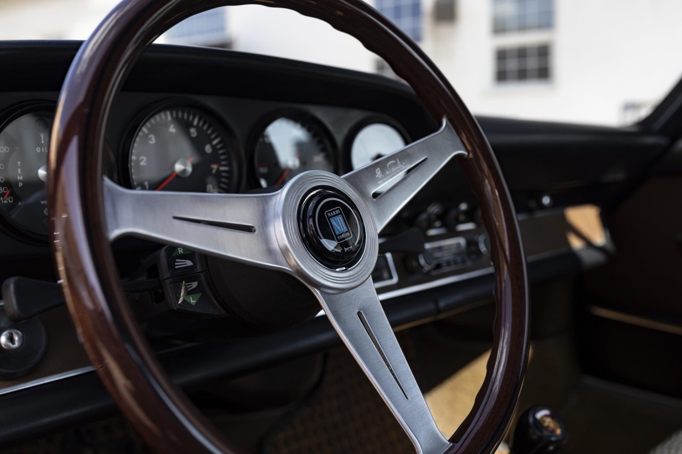 Porsche 911E Targa Ölklappe 11