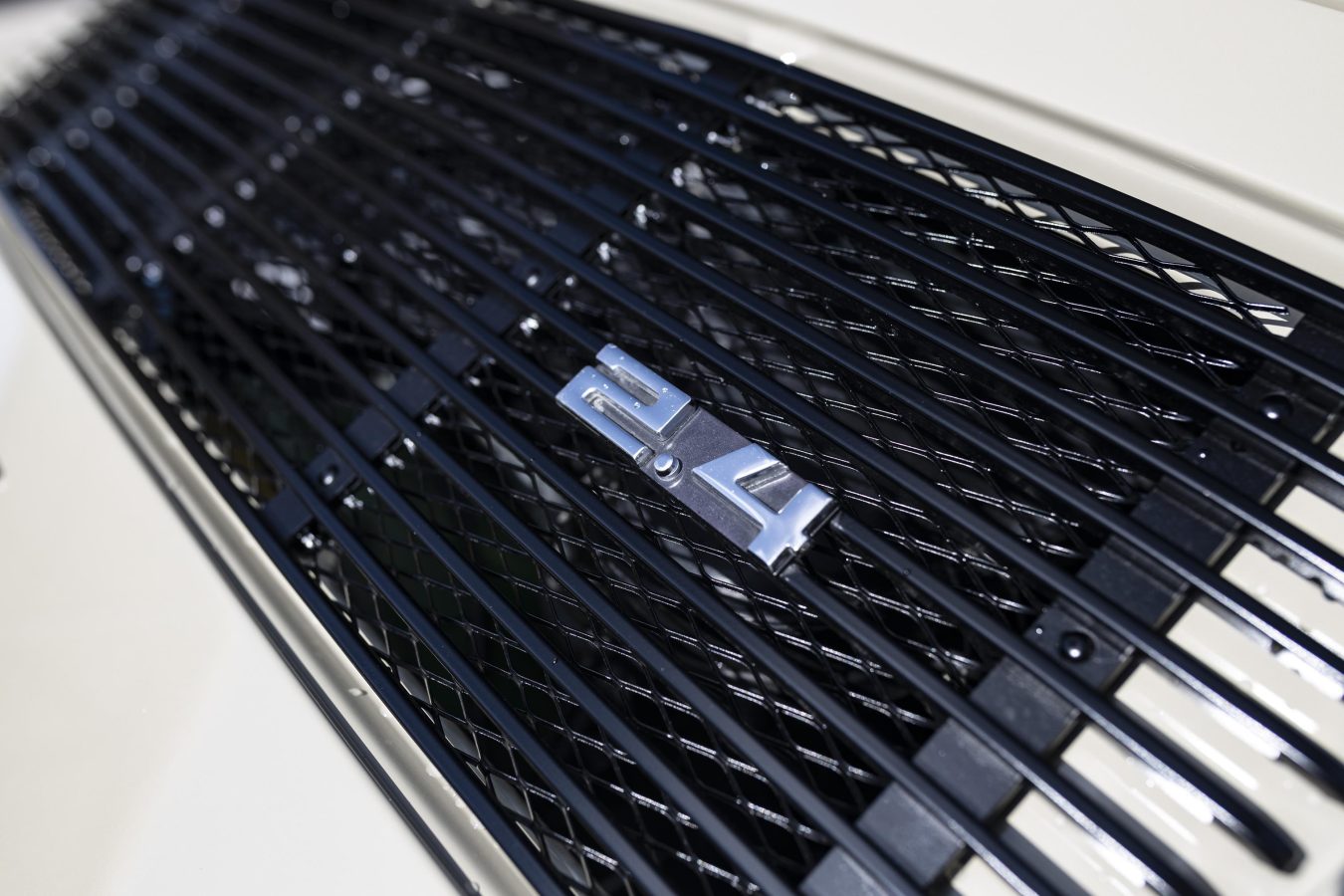 Porsche 911E Targa Ölklappe 15