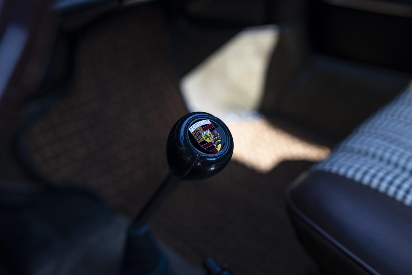 Porsche 911E Targa Ölklappe 21