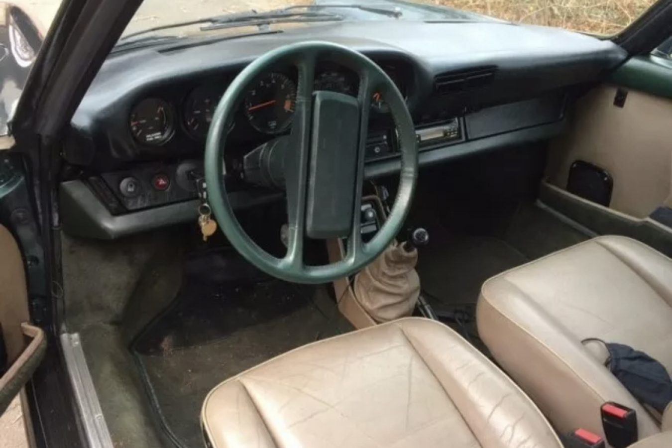 Porsche Carrera Targa 1985 13