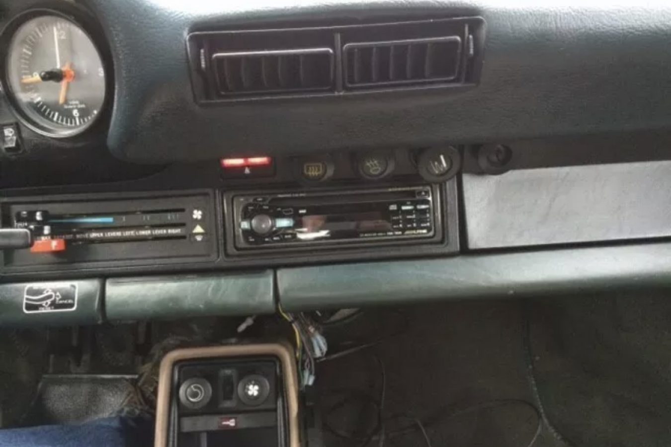 Porsche Carrera Targa 1985 5