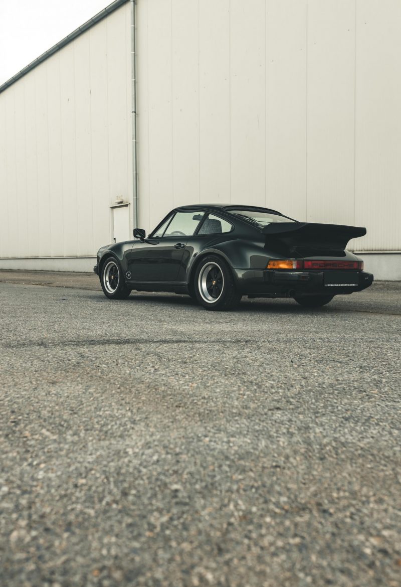 Porsche 911 Turbo Coupé 25