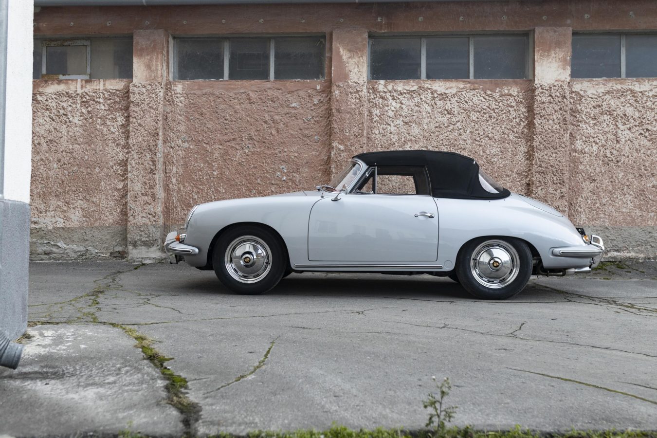 Porsche 356 BT6 Cabrio 3
