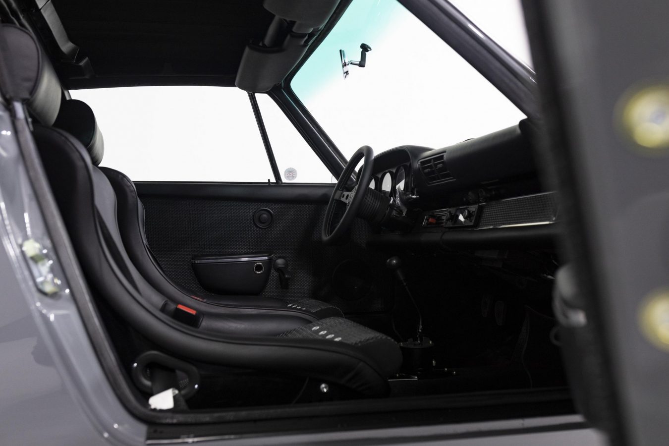 Porsche 911 32.F No.2 12