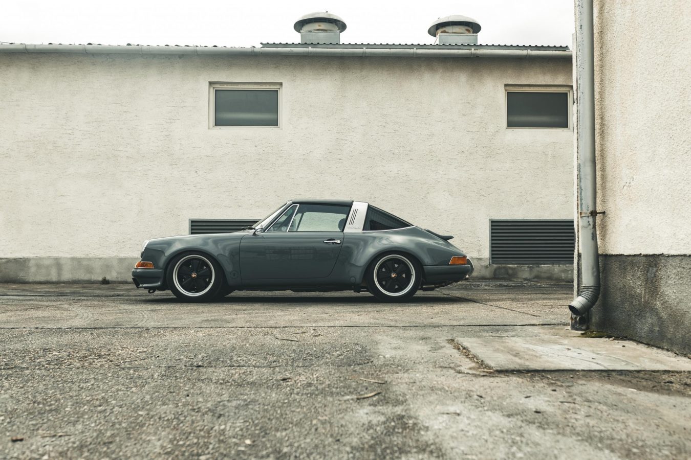 Porsche 911 32.F No.2 3