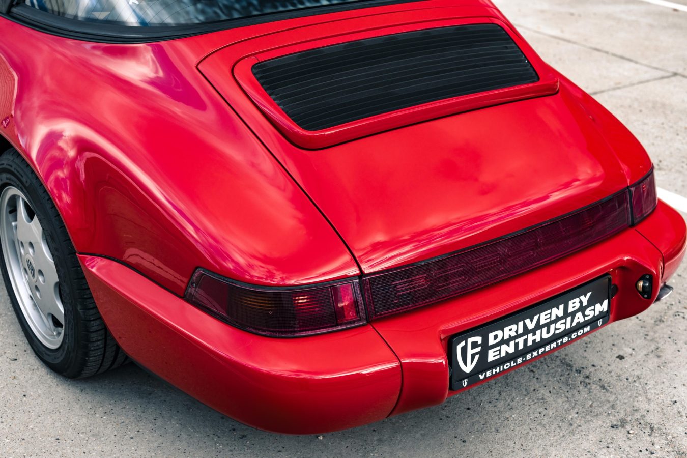 Porsche 911 Carrera 2 Targa 18
