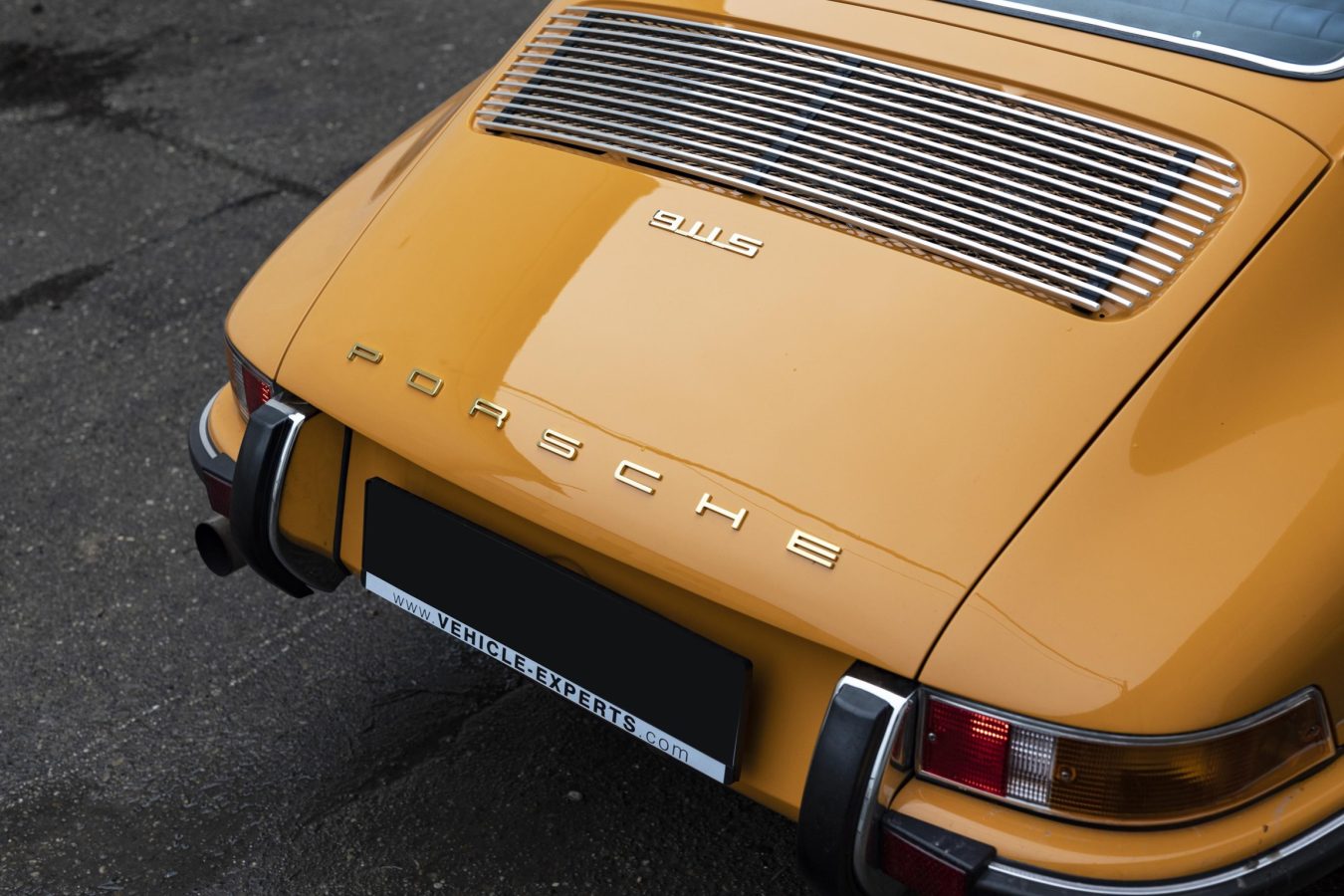 Porsche 911S Coupé Signalgelb 13