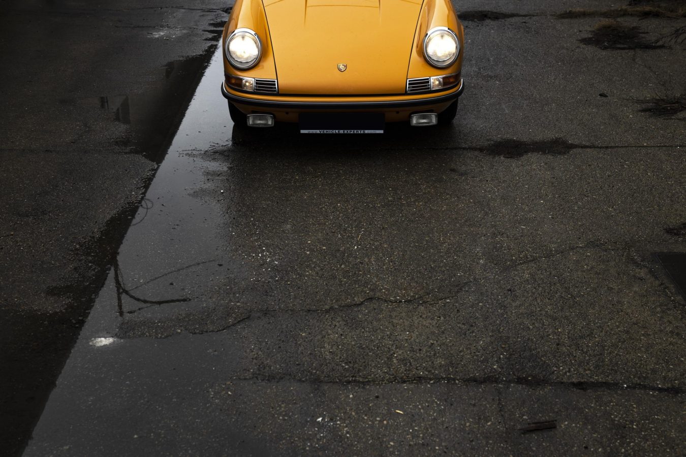 Porsche 911S Coupé Signalgelb 24