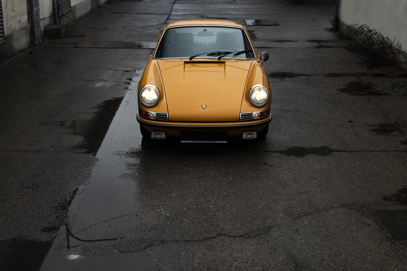 Porsche 911S Coupé Signalgelb 25