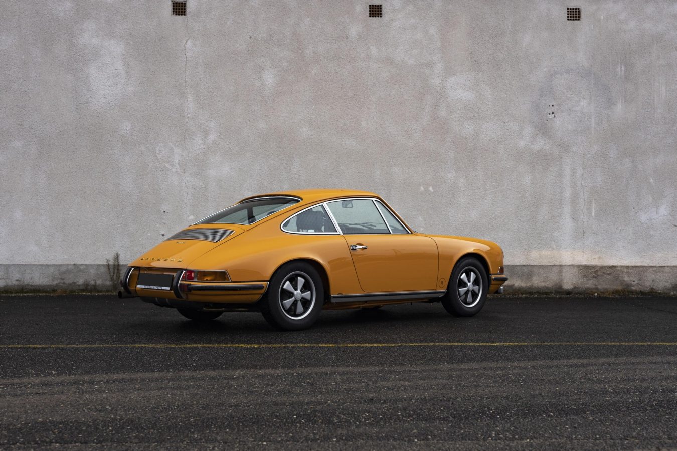 Porsche 911S Coupé Signalgelb 32